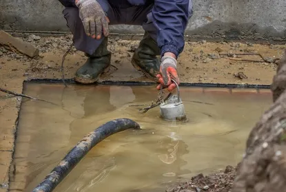 Slide of Mister Service