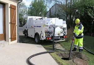 Slide of Mister Service