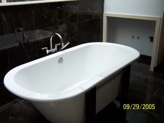 Mitchel Plumbing Logo