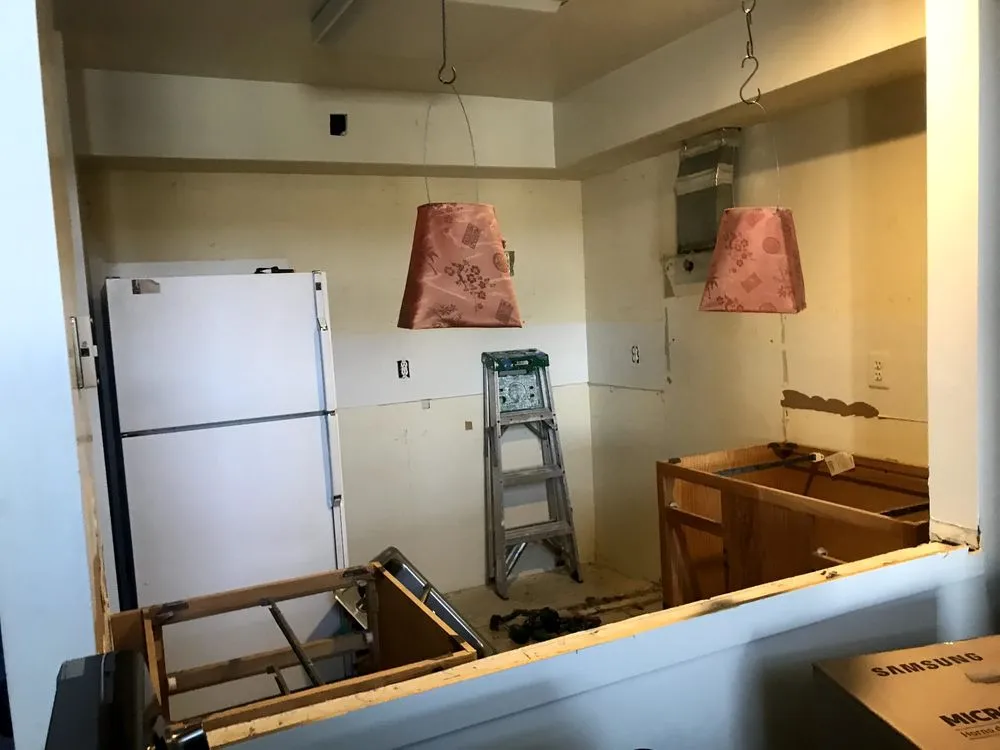 Slide of Mj & M Construction