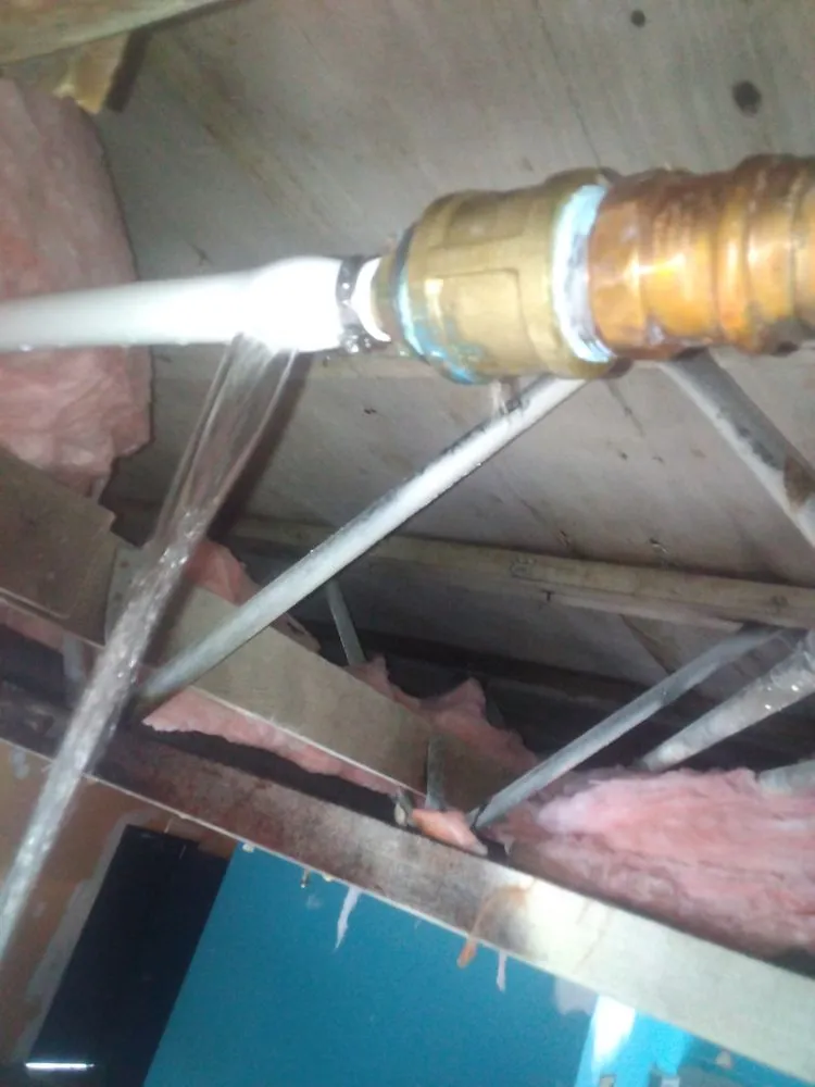 Slide of M&M Plumbing