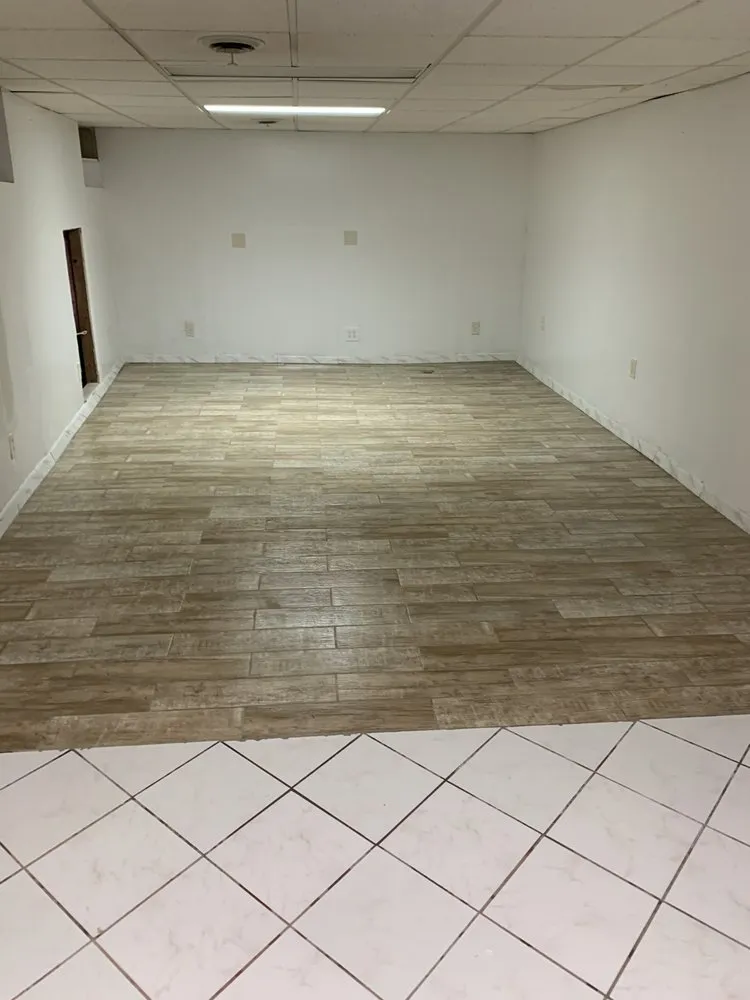 Slide of Mónaco Plumbi