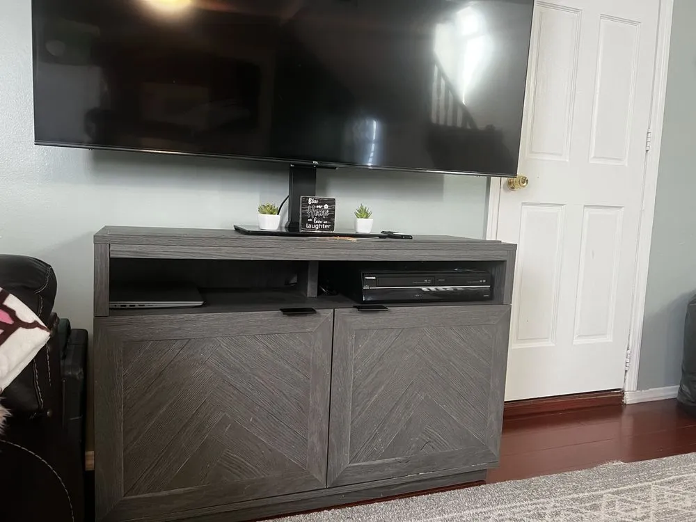 Slide of MNZ Handyman Service