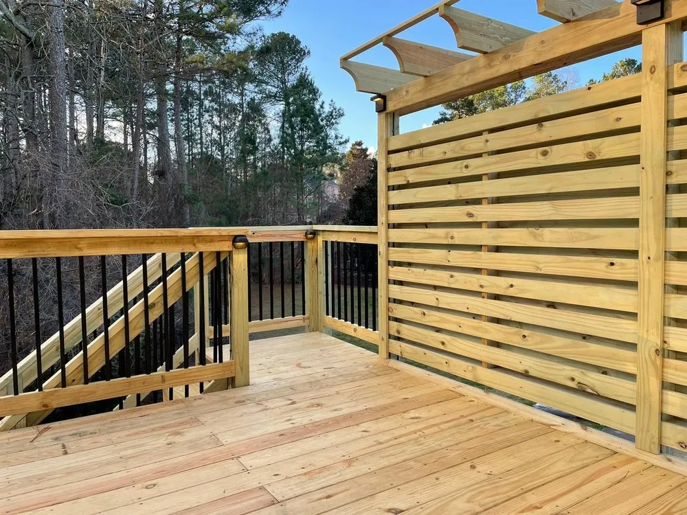 Slide of Mo-Nady Handyman Services