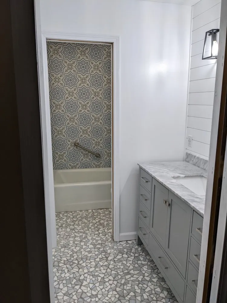 Slide of Mo-Nady Handyman Services