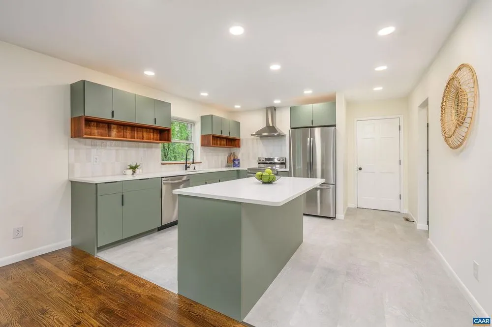 Slide of Modeh Construction