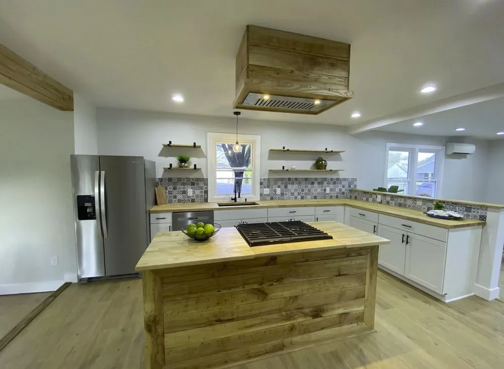 Reliable emergency plumbing for homes in Charlottesville, VA by Modeh Construction