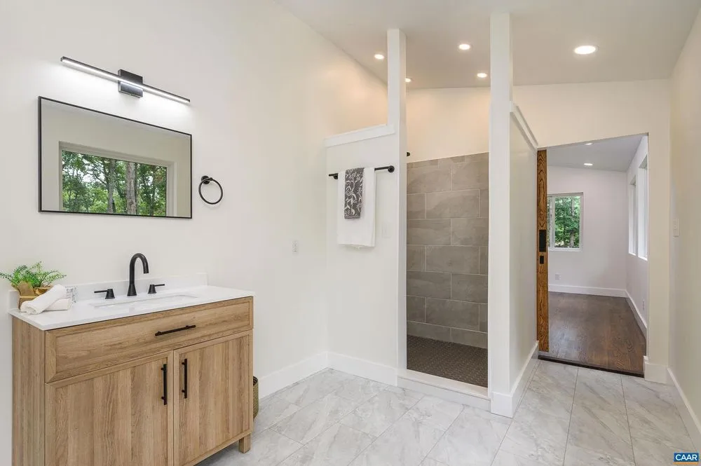 Slide of Modeh Construction