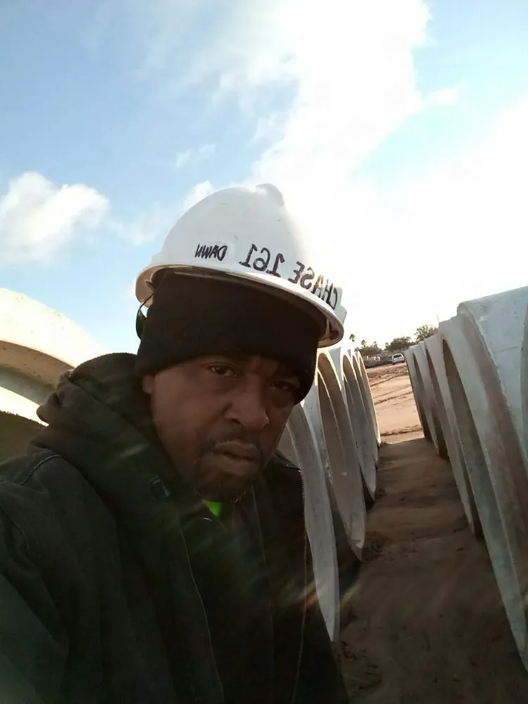 Slide of Mojak Plumbing Services