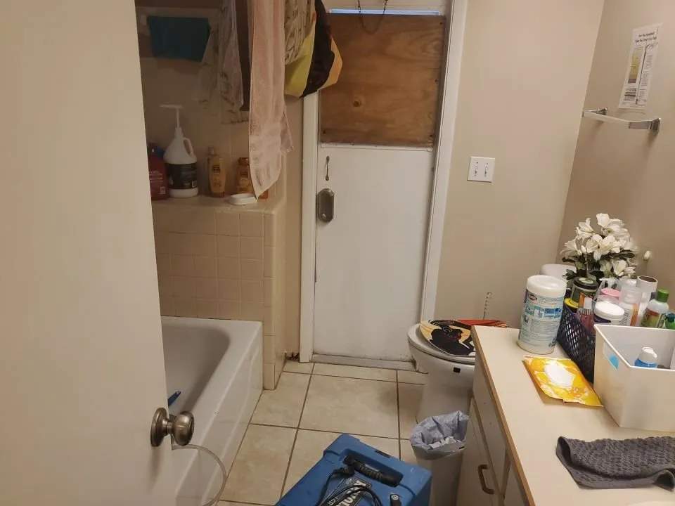 Slide of Mold & Duct Cleaning Experts