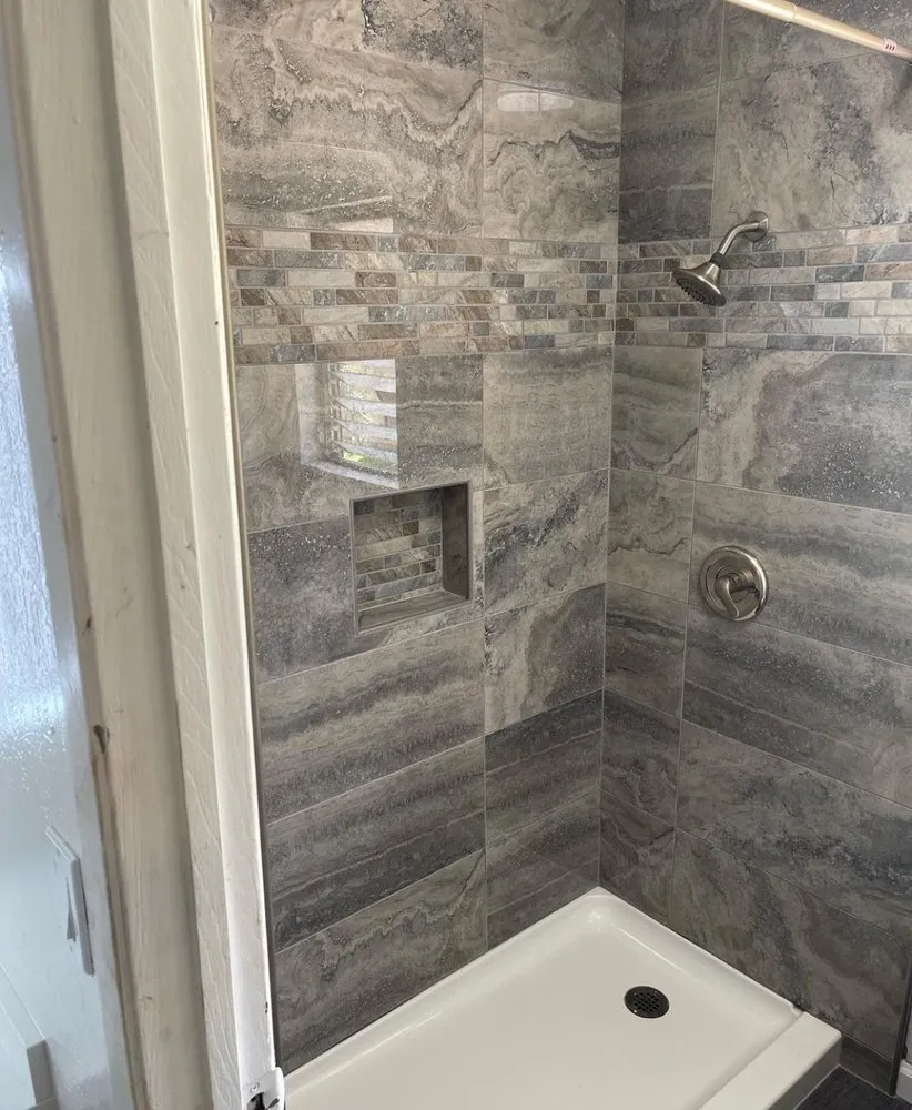 Slide of Moniz Maintenance Service