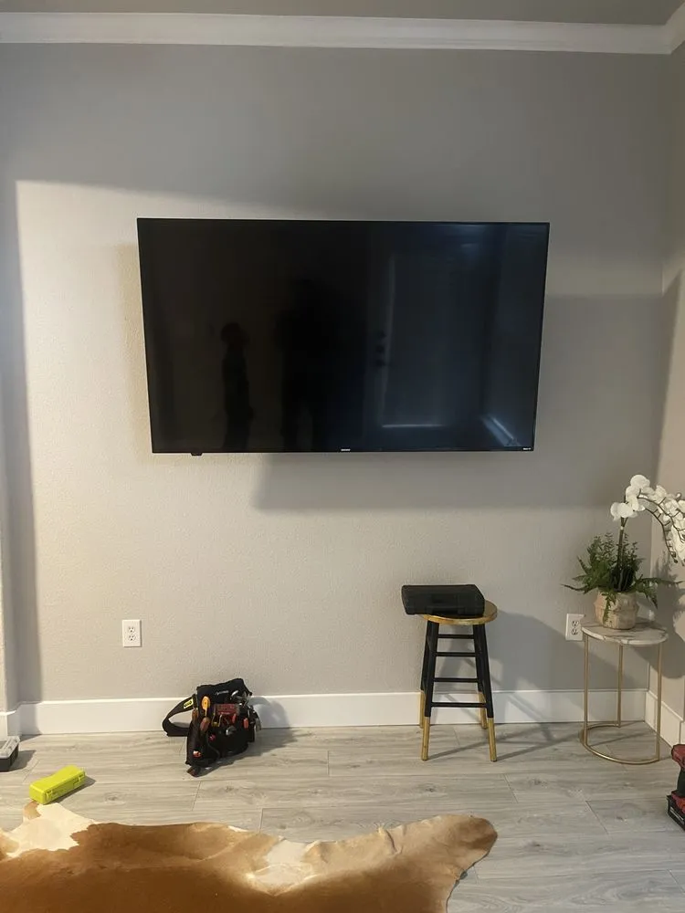 Slide of Montesino Services