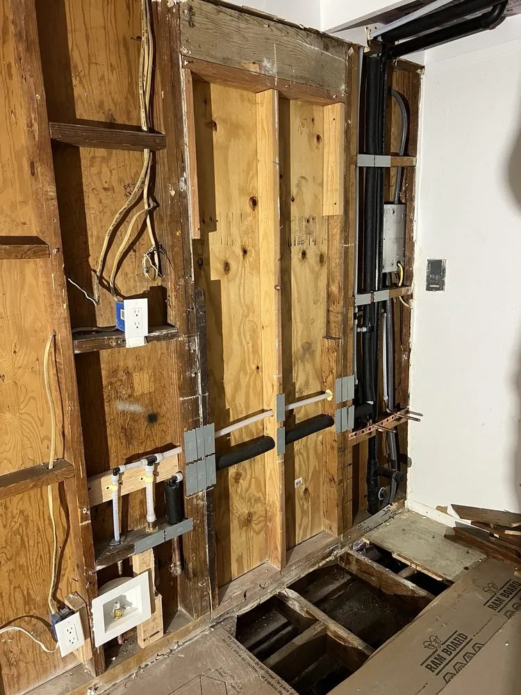 Slide of Montijo Plumbing