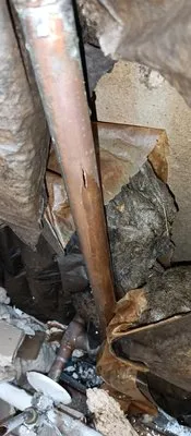 Monty's Home Repair Service Logo