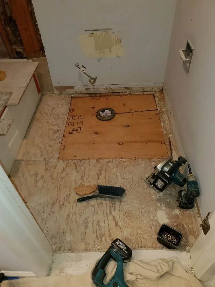 Professional emergency plumbing service in Santa Ana, CA - Mora's Construction