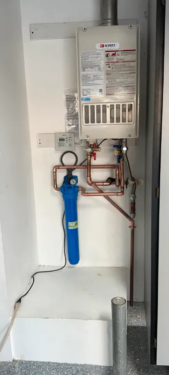 Slide of Mo’s Plumbing