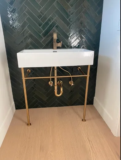 Slide of Mo’s Plumbing