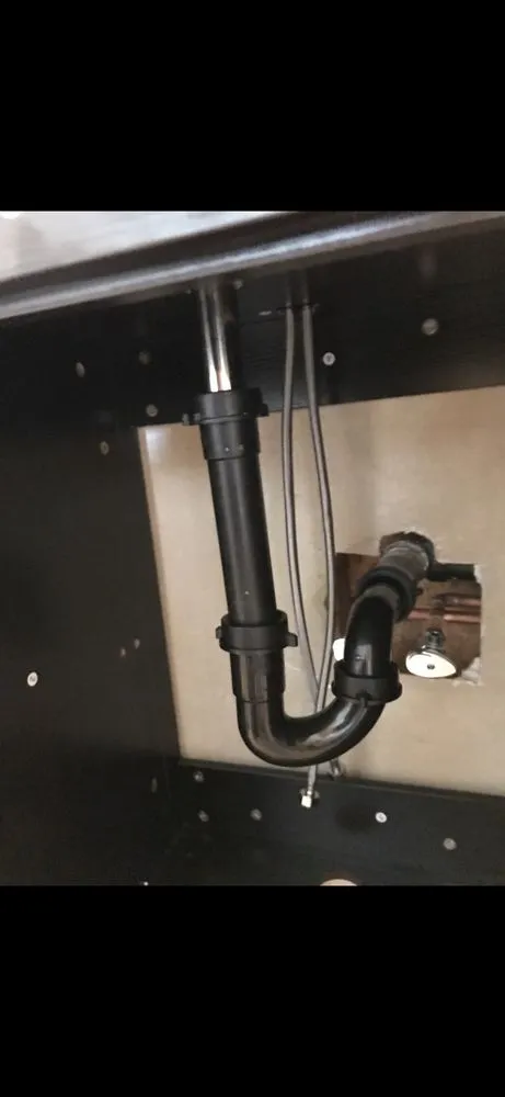 Slide of Mo’s Plumbing