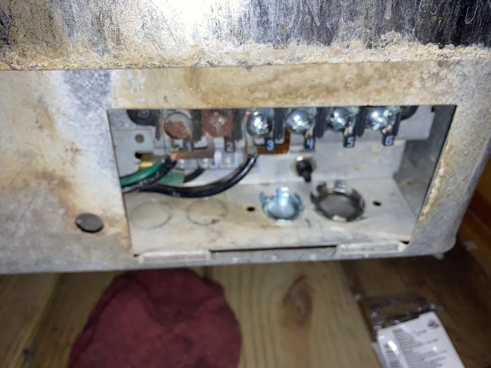 Slide of Moses Tijerina’s Handyman Services