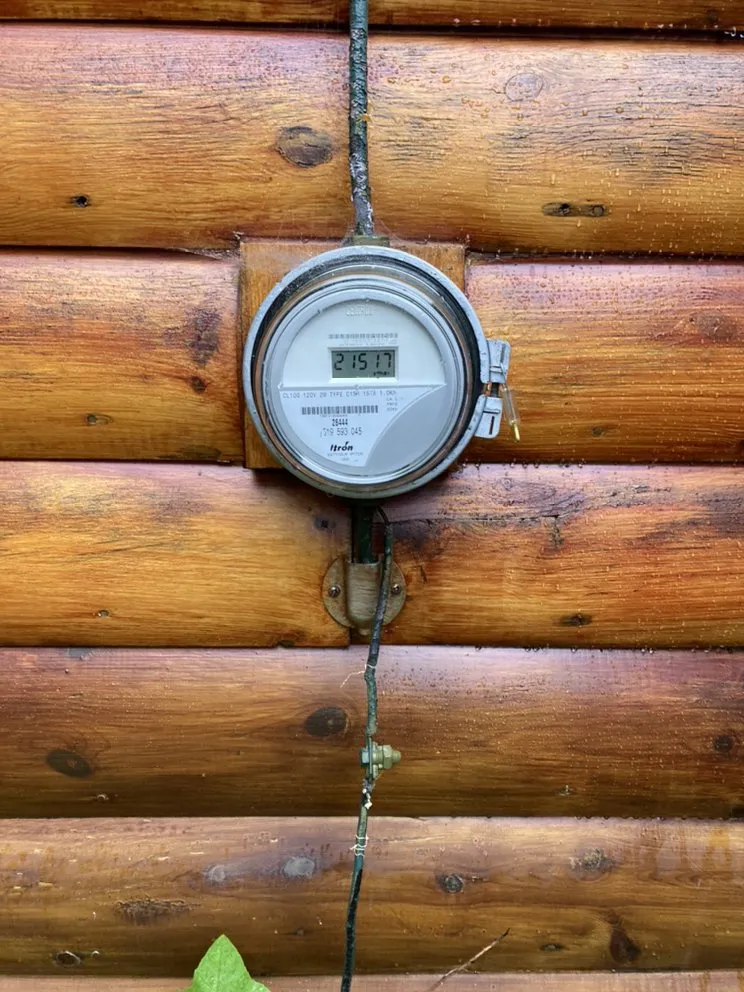 Slide of Moses Tijerina’s Handyman Services