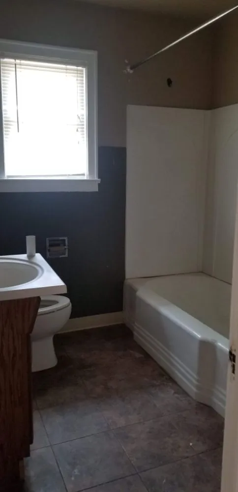 Slide of Mosley Home Improvement