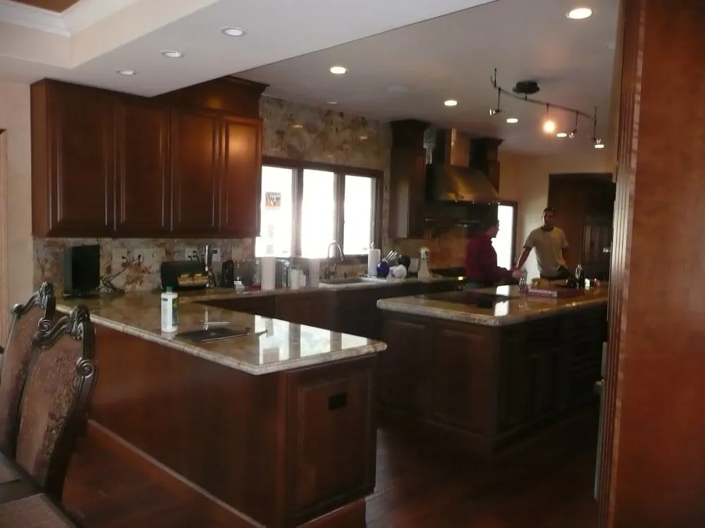 Slide of Motto Construction