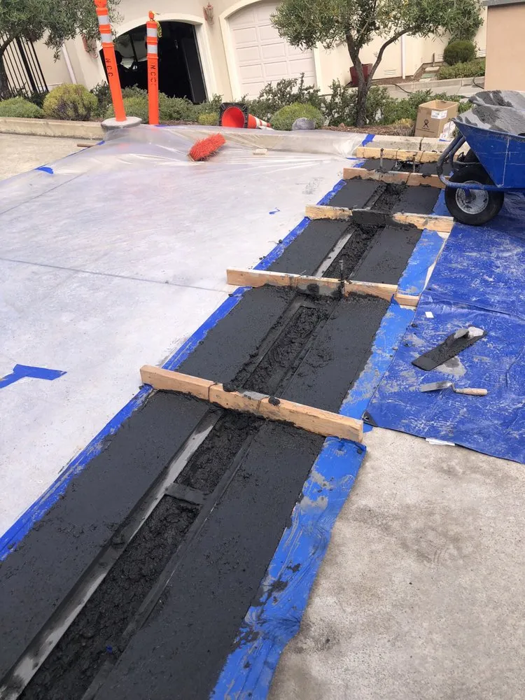 Slide of Mountain General Engineering