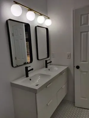 Mr Alligator Renovations Logo