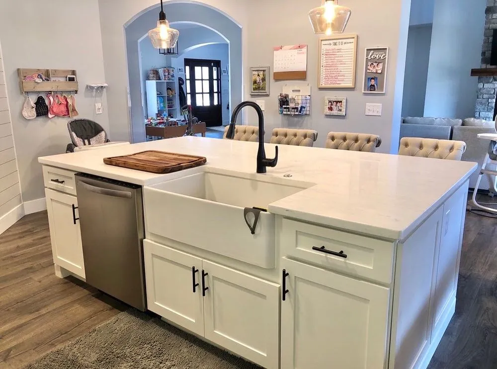 Slide of Mr Countertops