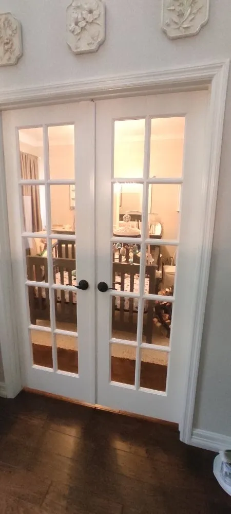 Slide of Mr Den Handyman Service