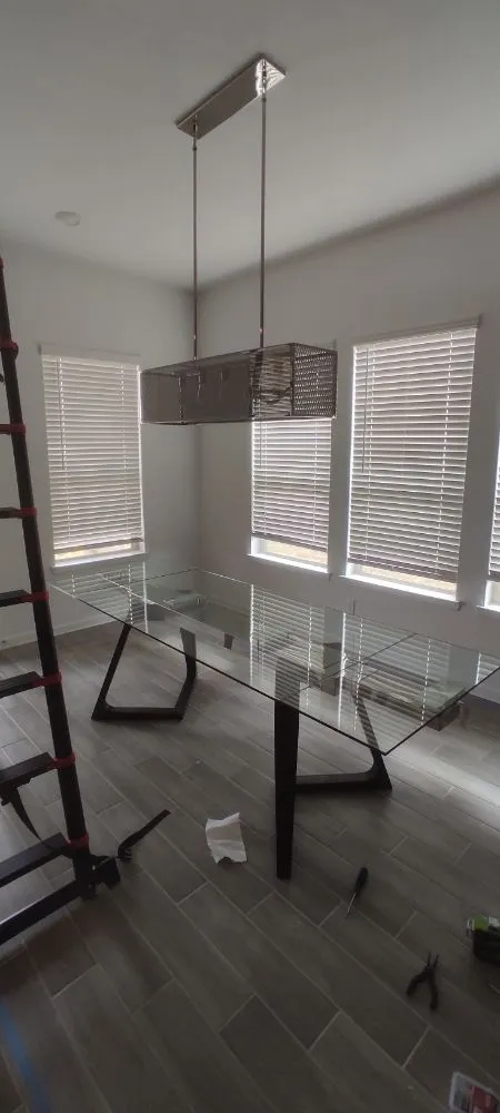 Slide of Mr Den Handyman Service