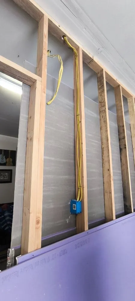 Slide of Mr Den Handyman Service