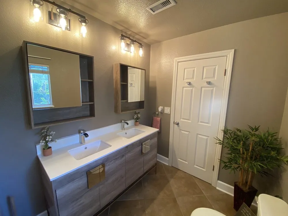 Slide of Mr G Contractor