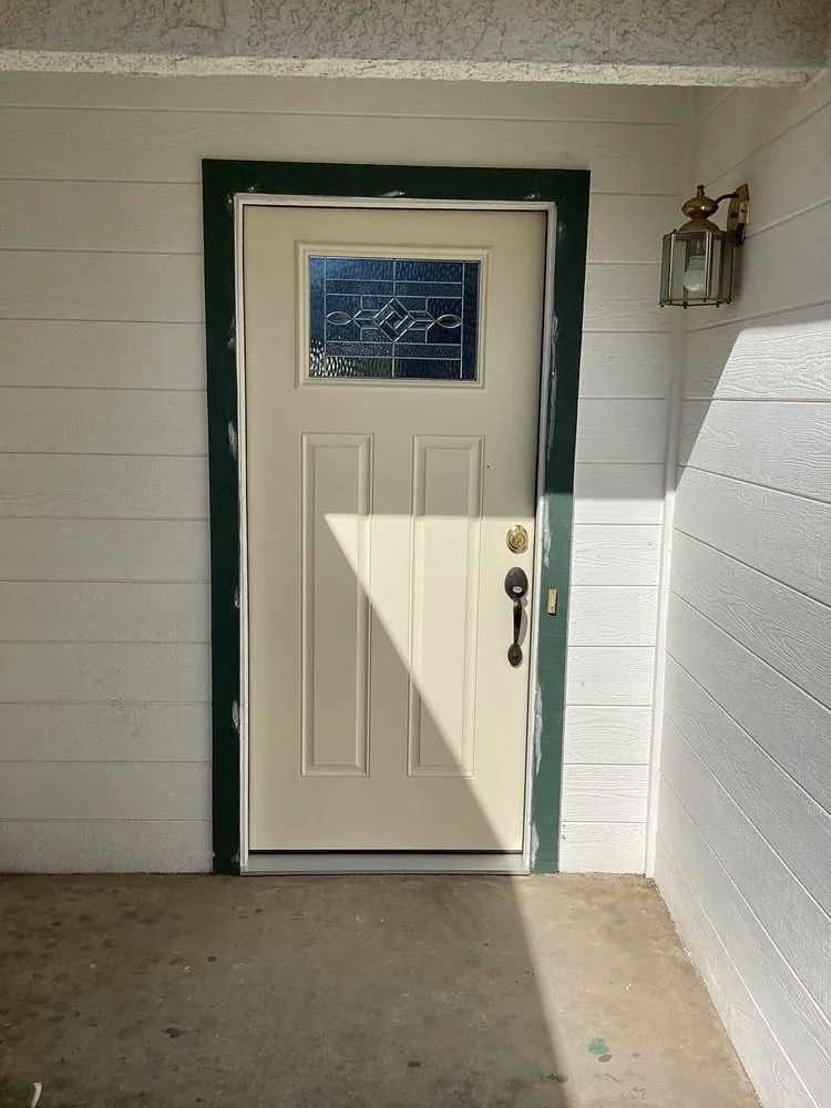 Slide of Mr. Handyman serving Fresno and Clovis