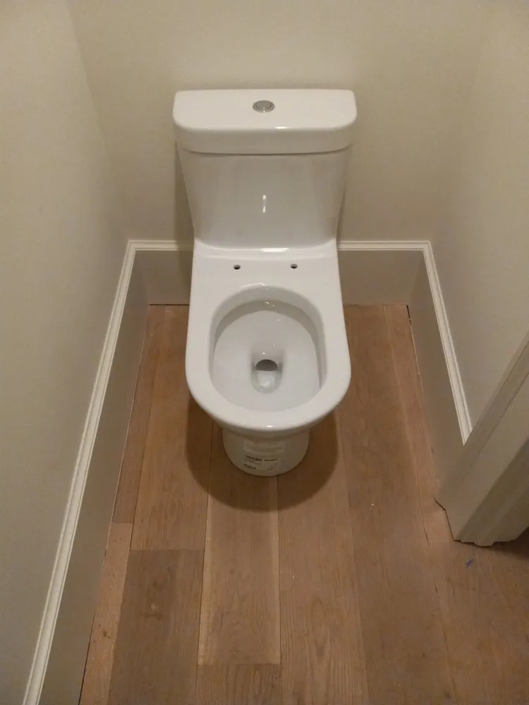 Slide of Mr Mako Plumbing