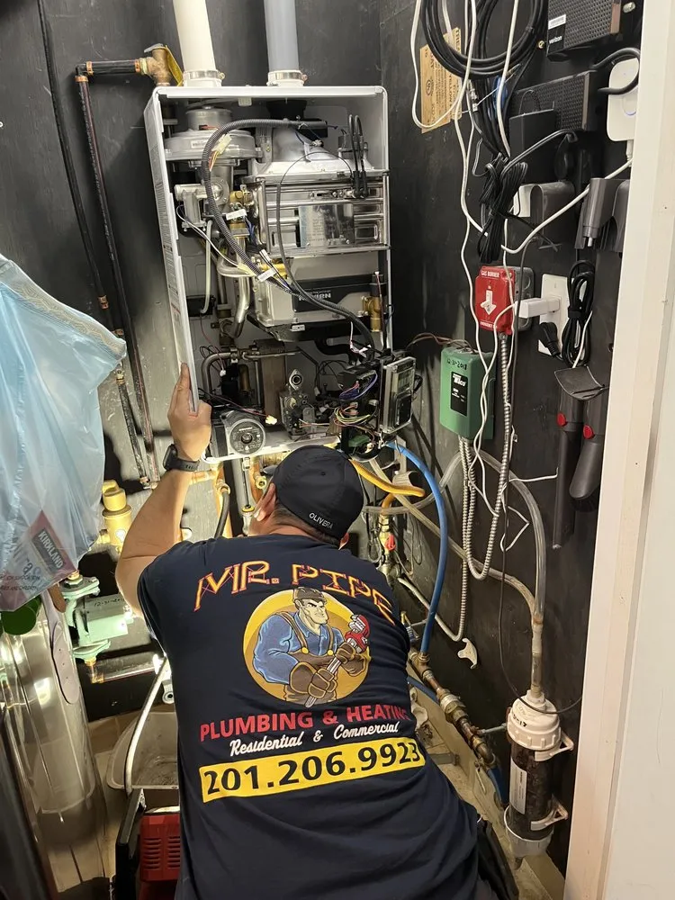 Slide of Mr. Pipe Plumbing and Heating