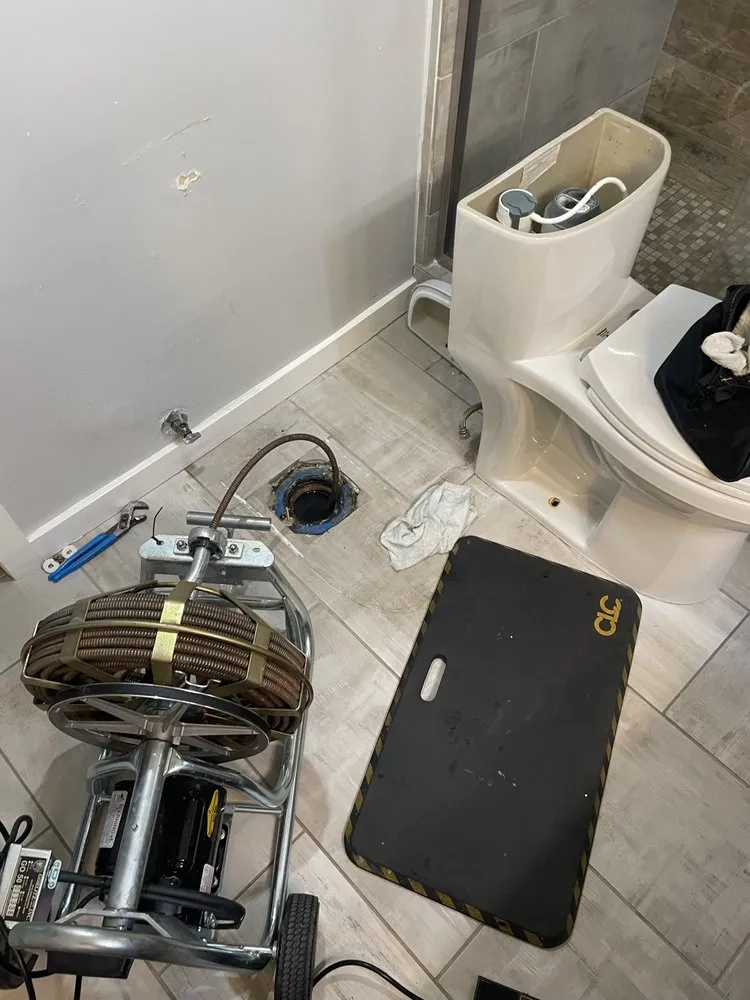 Professional plumbing repair experts serving Sherman Oaks, CA - Mr Pipe Plumbing and Rooter