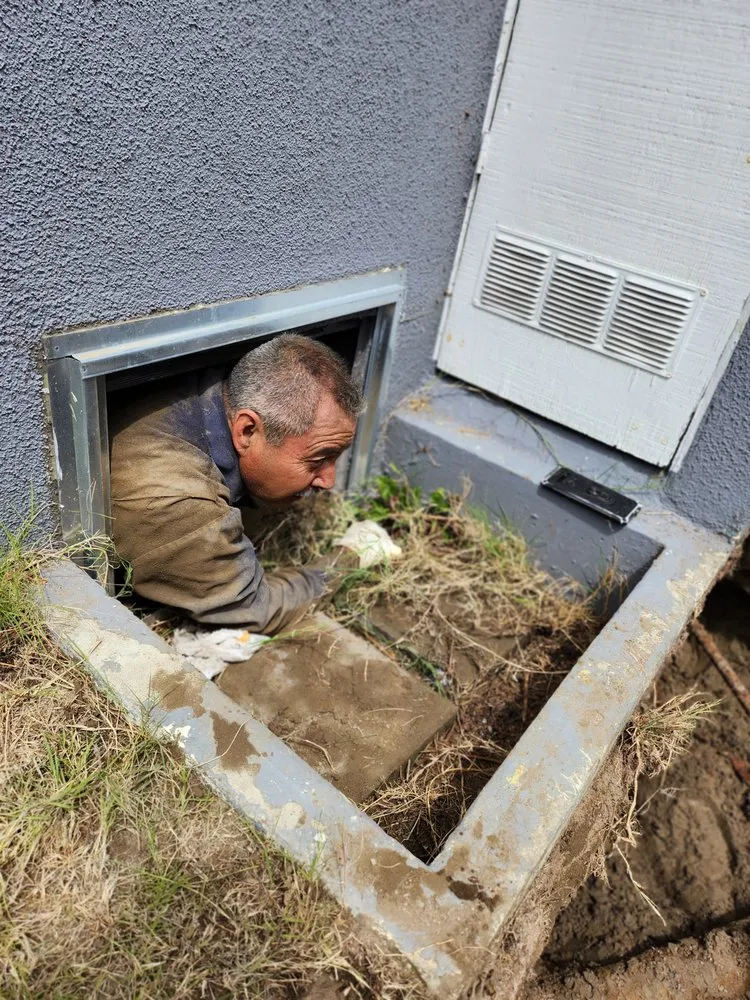 Slide of Mr. Rooter Plumbing of Long Beach