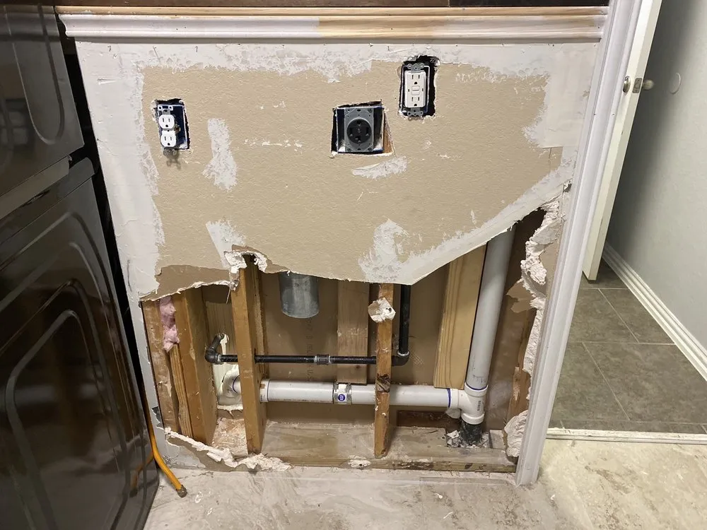 Emergency pipe repair in Spring, TX by Mr. Rooter Plumbing of Montgomery County