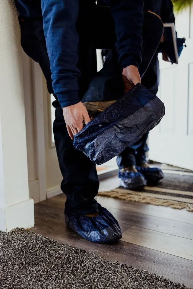 Slide of M&R Service