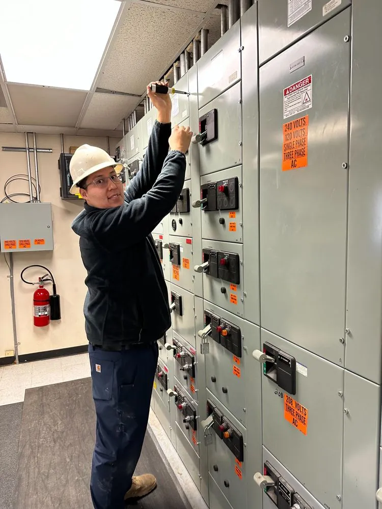 Slide of M&R Service