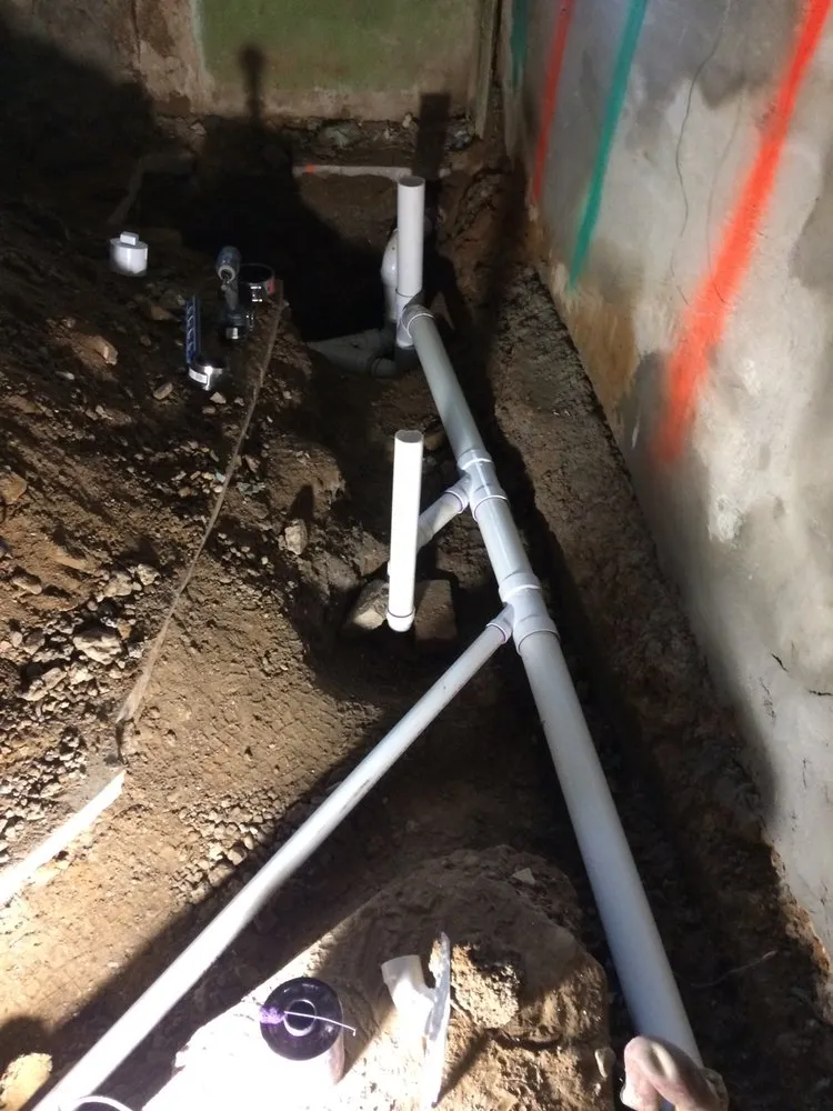 Slide of MT Plumbing & Construction