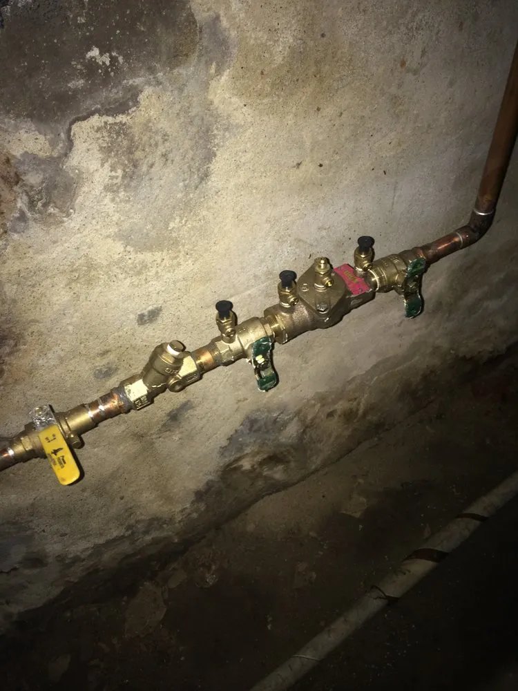 Slide of MT Plumbing & Construction