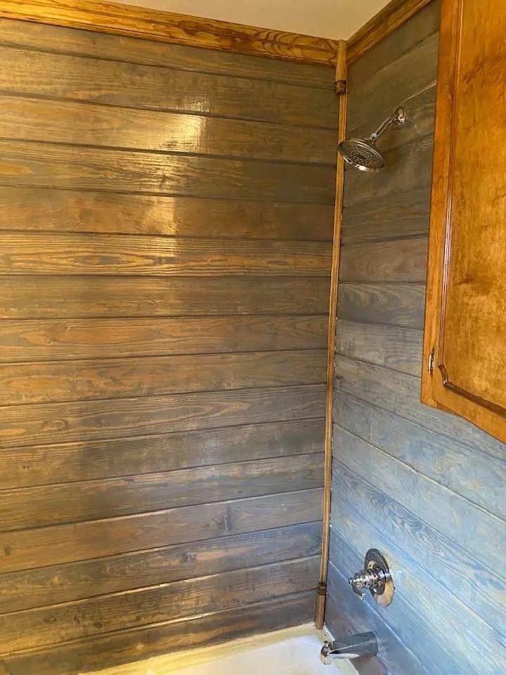 Slide of M&T Plumbing Repair