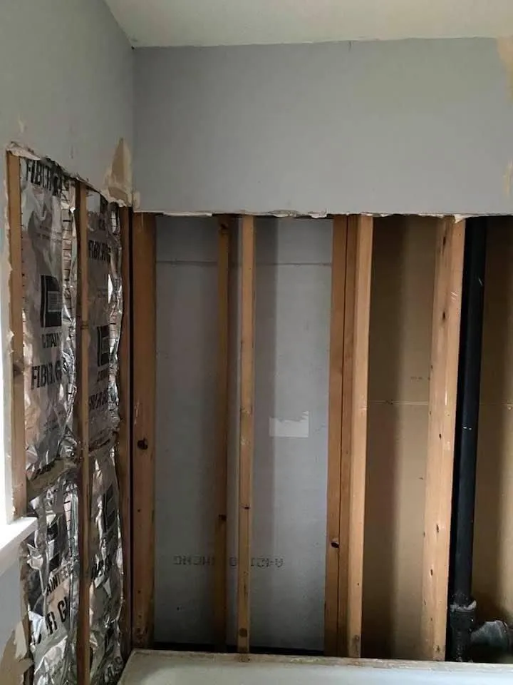 Slide of M&T Plumbing Repair