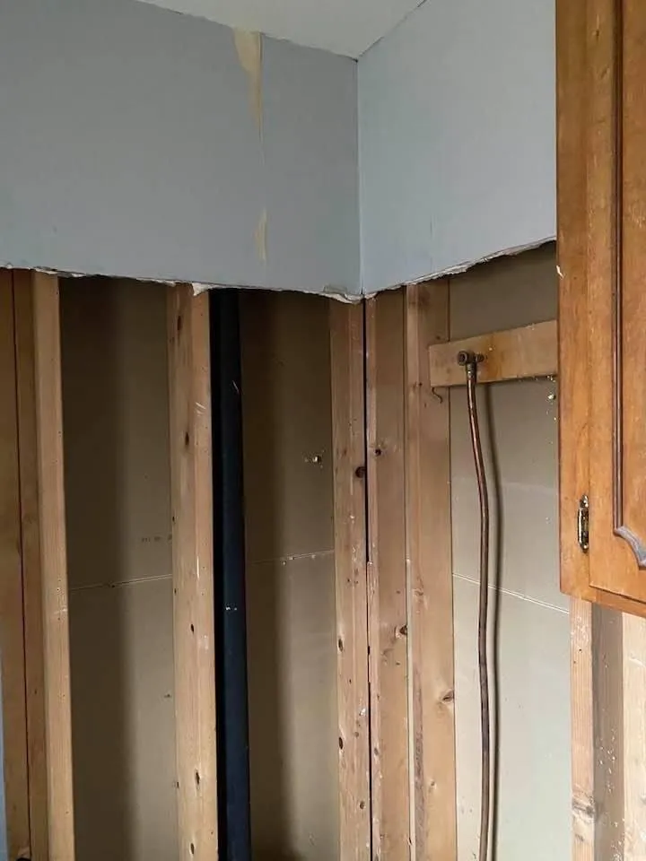 Slide of M&T Plumbing Repair