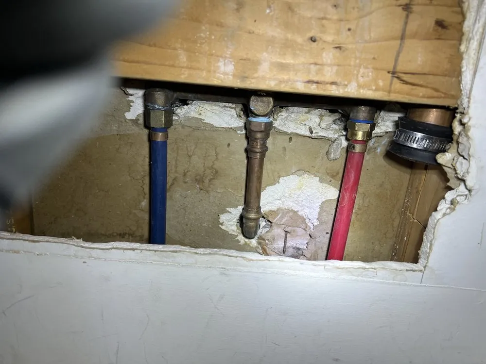 Affordable emergency plumbing experts serving Columbus, OH - Mullins Maintenance & Mechanical Services