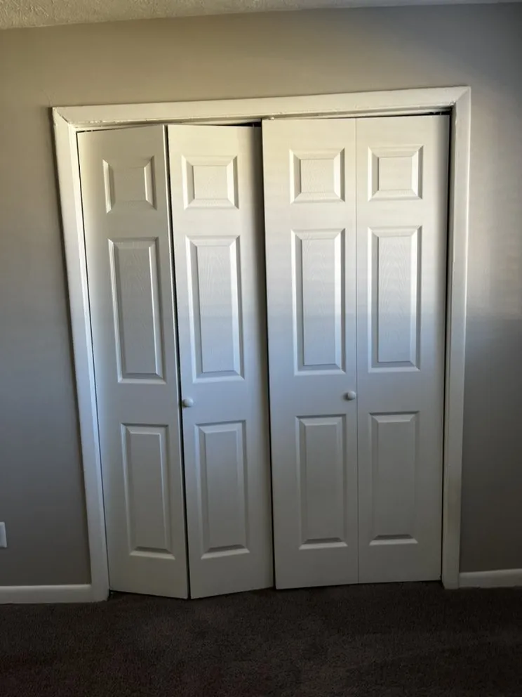 Slide of Multiplehats Handyman