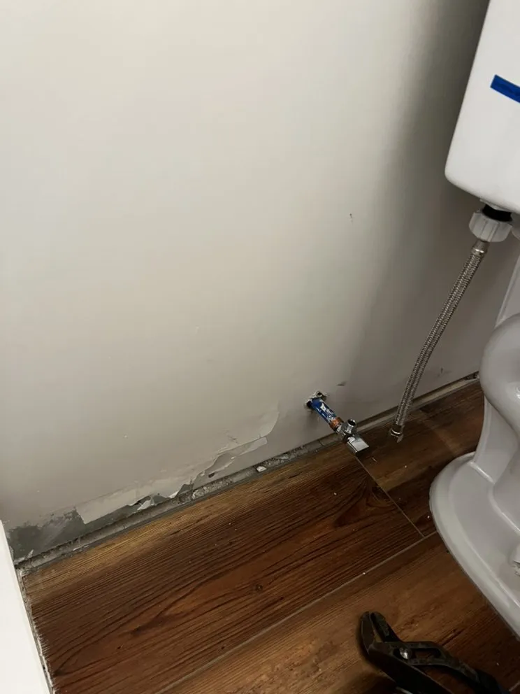 Slide of Multiplehats Handyman