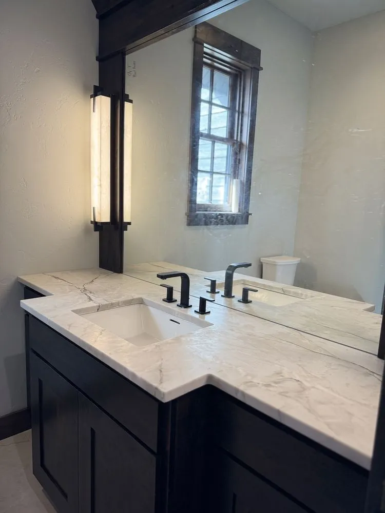 Slide of Muonio Mechanical